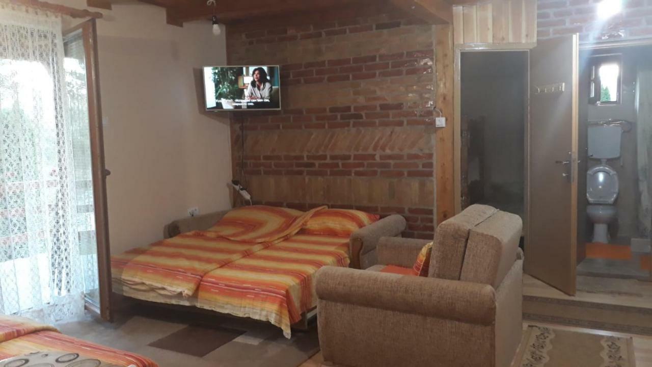Apartman "Kapetana Luka" Ljubovija Exterior photo